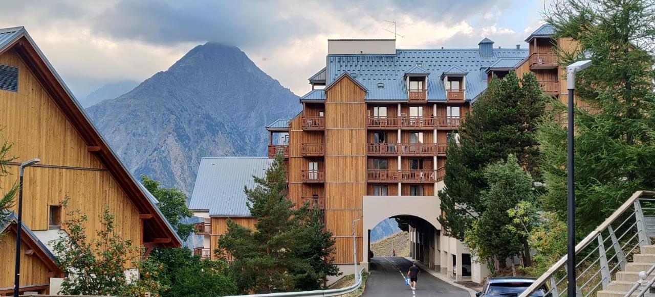 Studio Avec Jardin Et Garage, Proche Super Venosc Les Deux Alpes Exterior photo
